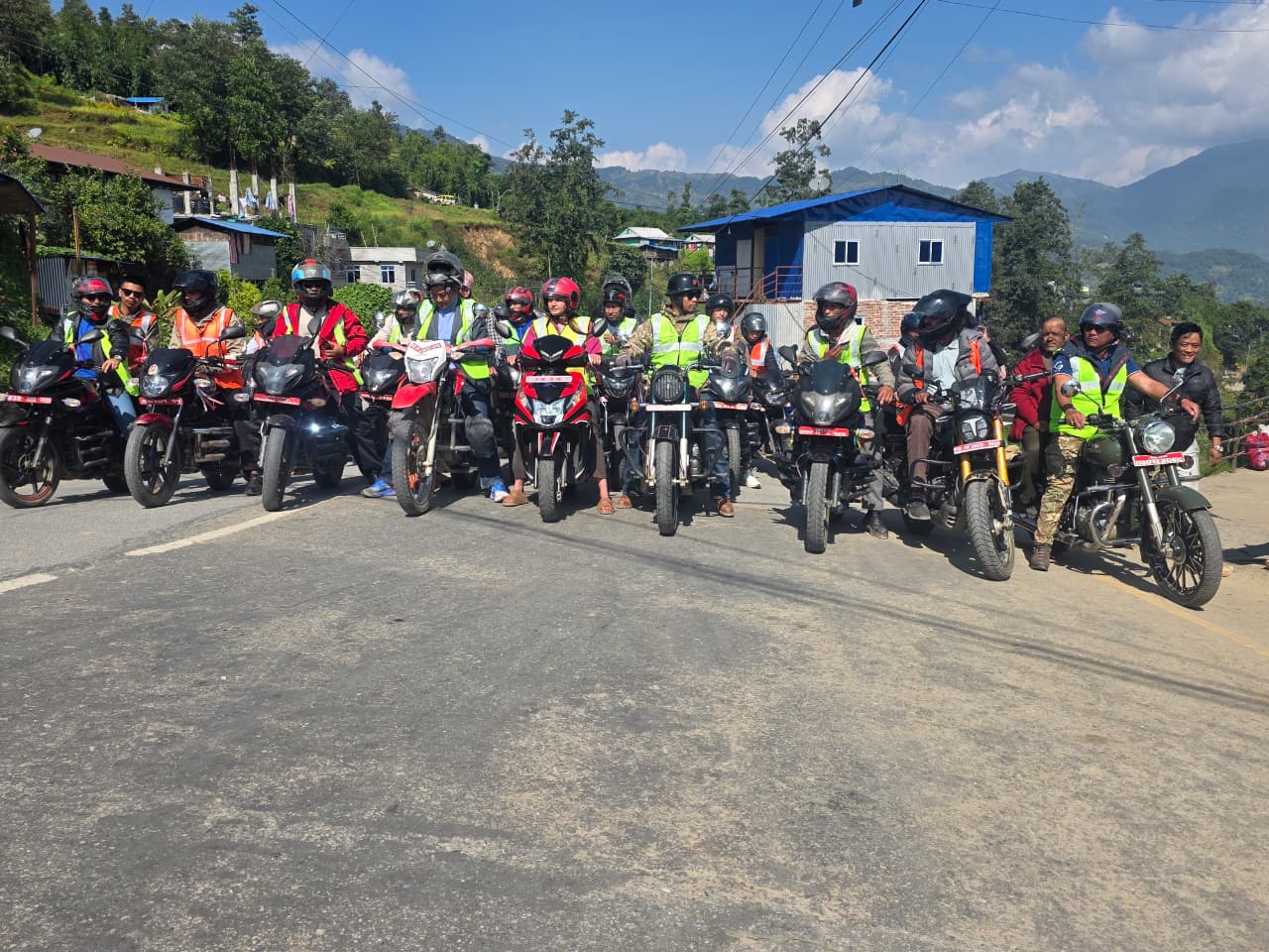 खोटाङमा छोरीचेलीलाई निःशुल्क मोटरसाइकल सेवा